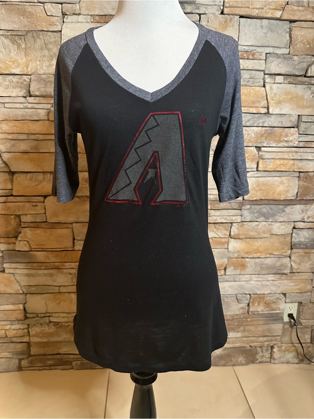 Arizona Diamondbacks V-Neck Tee